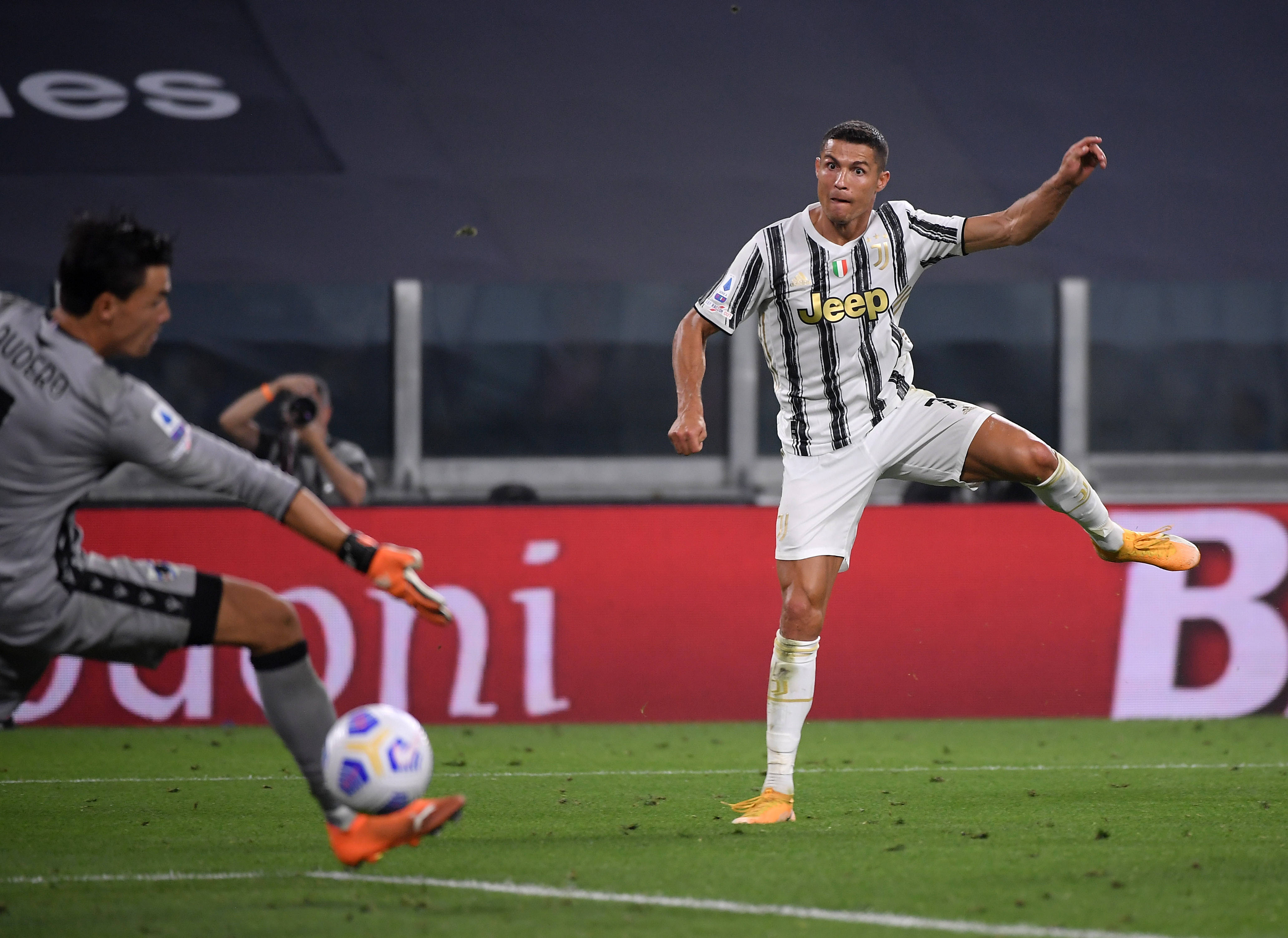 JackeyLove连续三场比赛得分超过领先优势明显，尤文图斯不断突破！